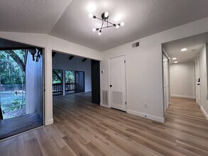 984 E Michigan St in Orlando, FL - Building Photo - Building Photo
