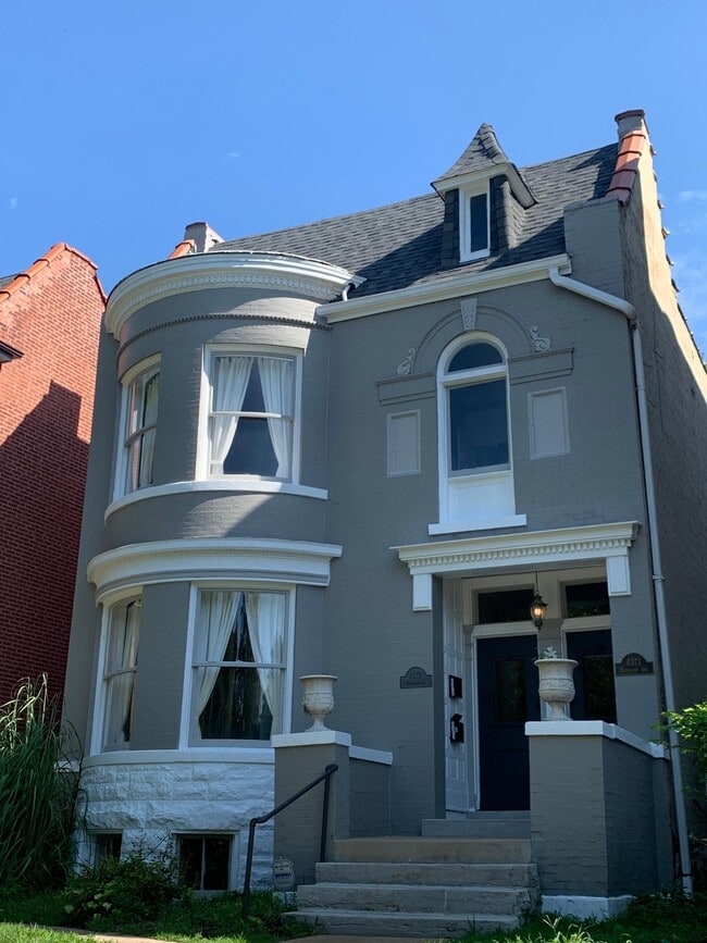 property at 4371 Maryland Ave