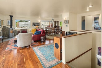 401 W Galer St in Seattle, WA - Foto de edificio - Building Photo