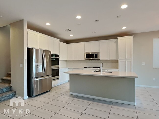 5709 Justin Robert St in North Las Vegas, NV - Building Photo - Building Photo