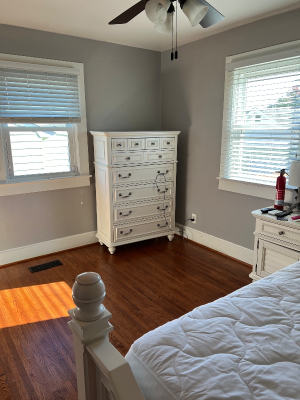 454 Hanson Ave in Fredericksburg, VA - Foto de edificio - Building Photo