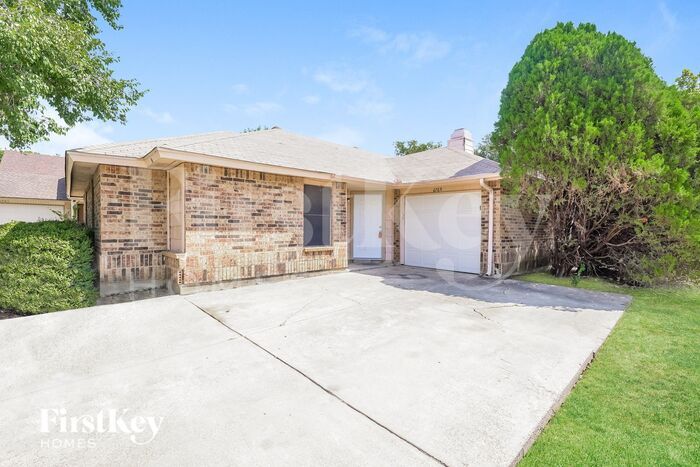 6763 Dandelion Dr in Fort Worth, TX - Building Photo