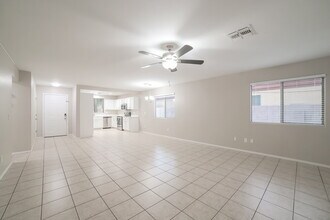 7409 S 37th Glen in Phoenix, AZ - Building Photo - Building Photo