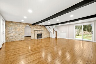 22 Lake Ridge Rd in Mt Kisco, NY - Building Photo - Building Photo