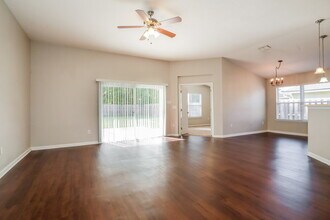 1814 Hollow Glen Dr in Middleburg, FL - Building Photo - Building Photo