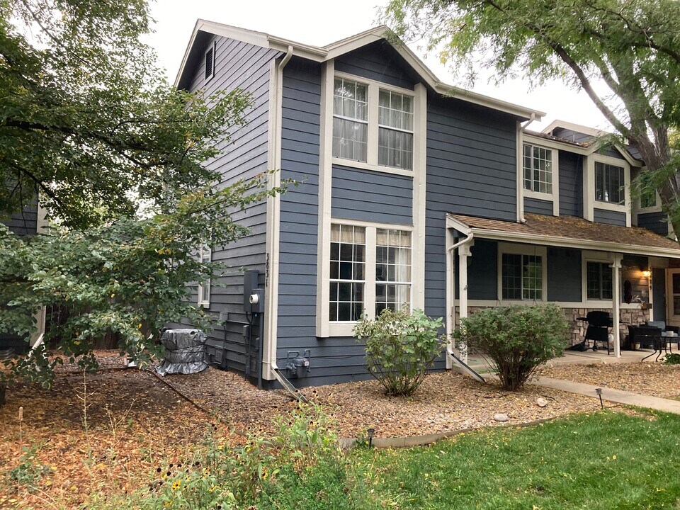 3831 Paseo del Prado in Boulder, CO - Building Photo