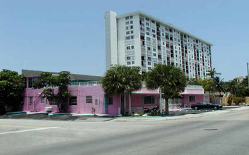 Fort Lauderdale Beach Hostel in Fort Lauderdale, FL - Building Photo - Building Photo