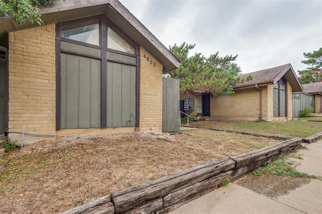 4622 Country Creek Dr in Dallas, TX - Building Photo