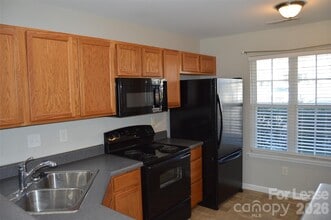 154 Limerick Rd in Mooresville, NC - Building Photo - Building Photo