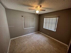 1179 NW 60th St in Miami, FL - Building Photo - Building Photo
