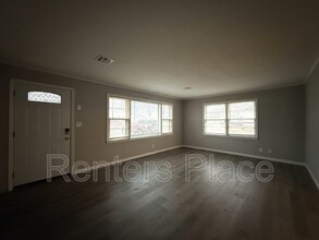 4839 S Vancouver Ave in Tulsa, OK - Foto de edificio - Building Photo