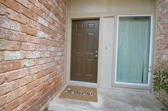 2931 Jenny Dr in Sugar Land, TX - Building Photo - Building Photo