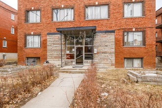 4870 Plamondon Av in Montréal, QC - Building Photo - Building Photo