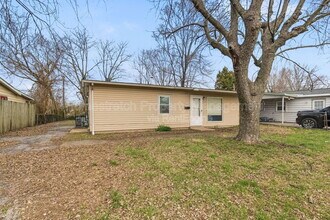 133 St Thomas Ln in Sauget, IL - Building Photo - Building Photo