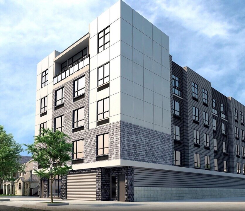 43-45 W 32nd St-Unit -206 in Bayonne, NJ - Building Photo
