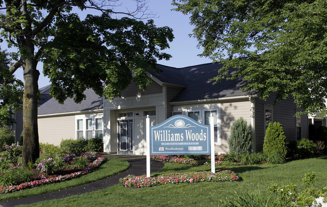 Williams Woods in Providence, RI - Foto de edificio - Building Photo