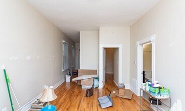 1431 W Belmont Ave, Unit #  01F in Chicago, IL - Building Photo - Building Photo