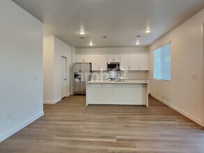 12622 W Flynn Ln in Glendale, AZ - Building Photo - Building Photo
