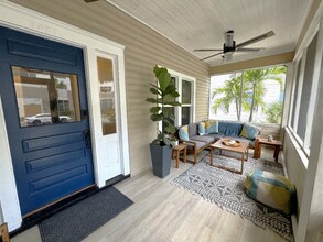 1051 7th Ave N in St. Petersburg, FL - Foto de edificio - Building Photo