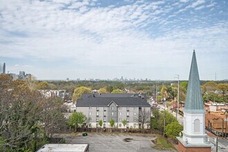 542 Boulevard NE in Atlanta, GA - Building Photo - Building Photo