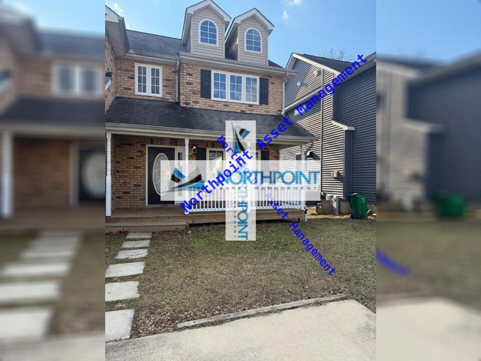 6398 D Euclid Ave in Elkridge, MD - Building Photo