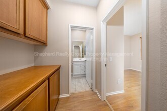 2985 Breezy Meadow Cir in Corona, CA - Building Photo - Building Photo