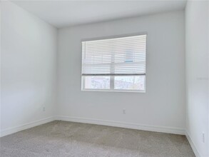 13047 Pergola Ave in Orlando, FL - Building Photo - Building Photo