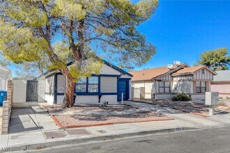 4683 Calderwood St in Las Vegas, NV - Building Photo - Building Photo