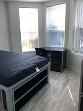 2415 Lorillard Pl, Unit #1 in Bronx, NY - Building Photo - Building Photo