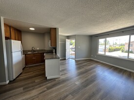 10321 Birmingham Way, Unit 3 in Rancho Cordova, CA - Foto de edificio - Building Photo