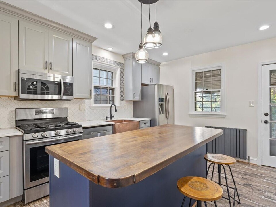 4121 19th St NE in Washington, DC - Building Photo
