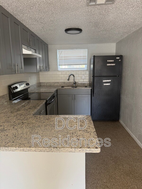 5514 Wood Forest Dr in Tampa, FL - Building Photo - Building Photo