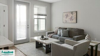 4902 Cosmos Cir in Wimauma, FL - Building Photo