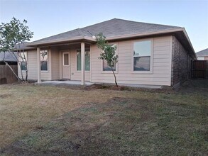8205 Karole Dr in Fort Worth, TX - Building Photo - Building Photo