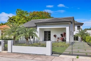 1205 Wallace St in Coral Gables, FL - Building Photo