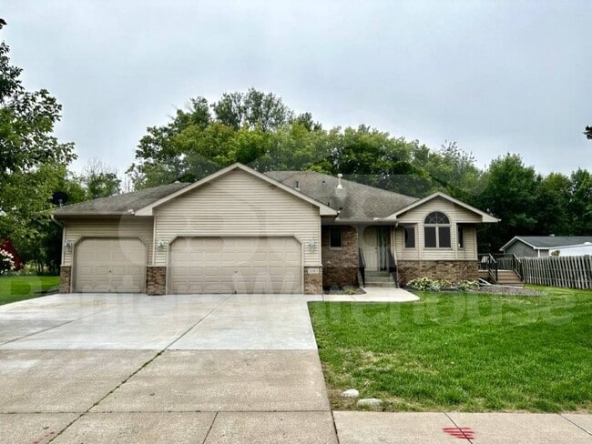 property at 11083 Ridge Point Blvd