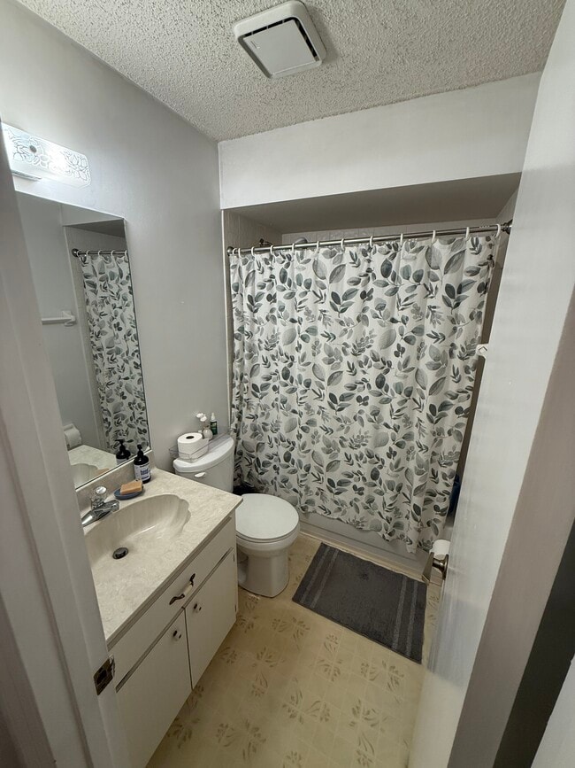 6124 Beechwood Dr in Ridge Manor, FL - Building Photo - Building Photo