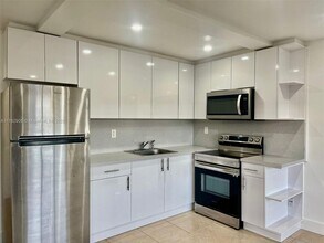 2255 SE 5th St in Pompano Beach, FL - Building Photo - Building Photo