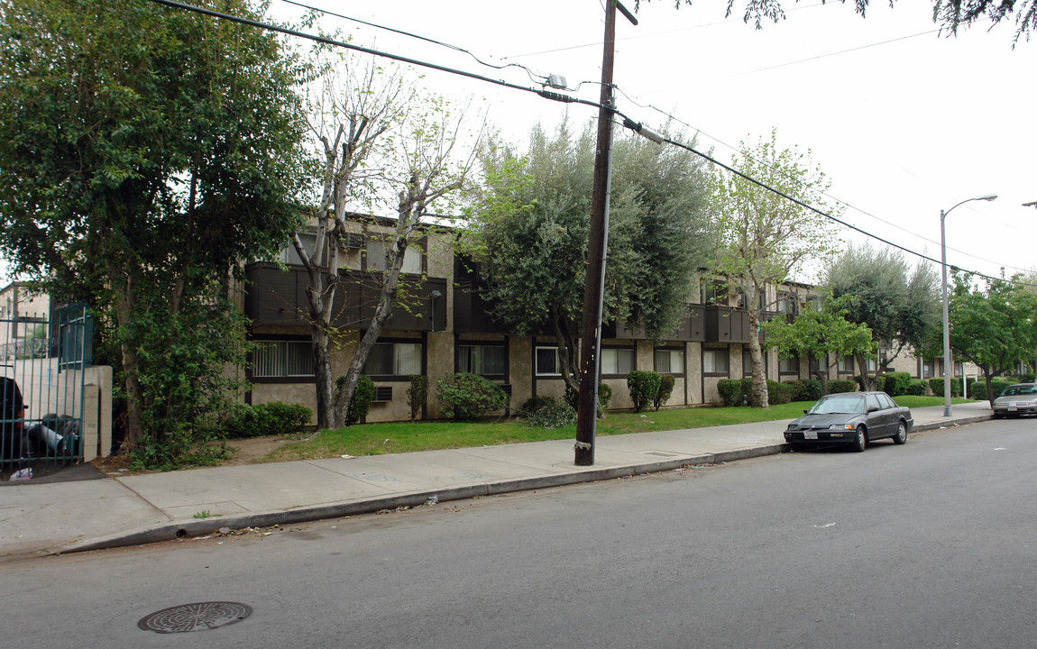 Orion Gardens in North Hills, CA - Building Photo