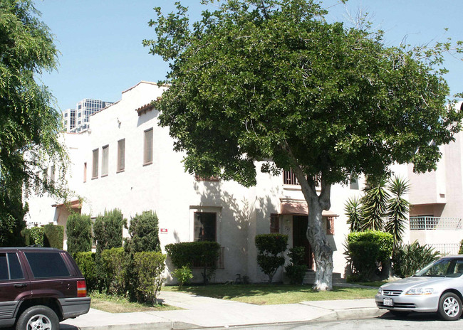 719 N Jackson St in Glendale, CA - Building Photo - Building Photo