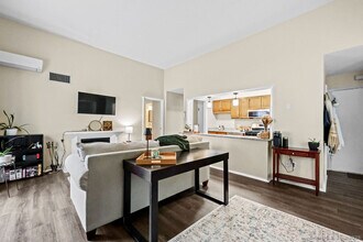 9 Talcott Ridge Rd in Farmington, CT - Building Photo - Building Photo