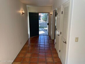5380 N Calle Del Rocio in Tucson, AZ - Building Photo - Building Photo