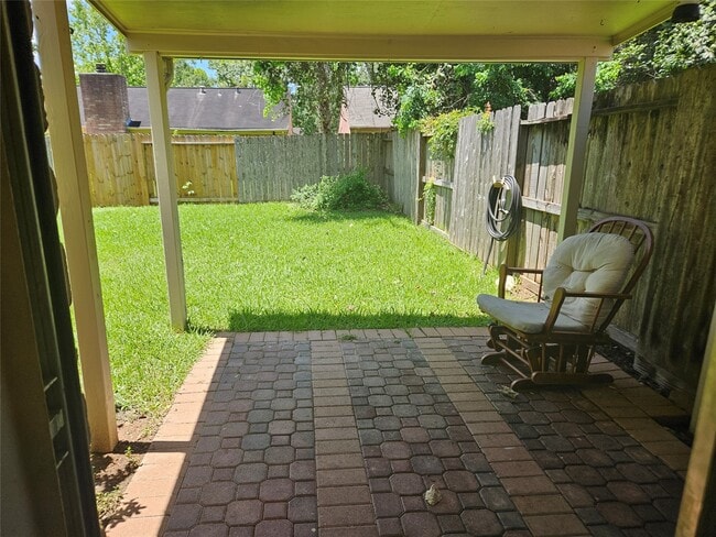 2822 Chimneystone Cir