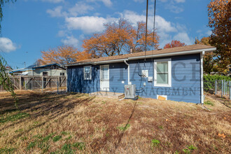 2303 W Casado St in Wichita, KS - Building Photo - Building Photo