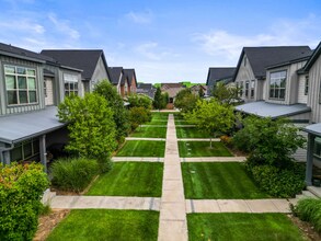 11185 E 25th Ave in Aurora, CO - Foto de edificio - Building Photo