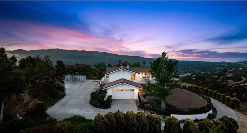39158 Vista Del Bosque in Murrieta, CA - Building Photo