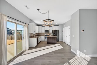 3325 Lacewing Dr in Zebulon, NC - Building Photo - Building Photo