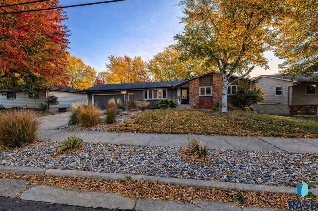 property at 4504 S Lewis Ave