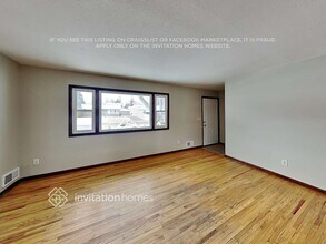 2162 Mesabi Ave, Unit 0807 in North St. Paul, MN - Building Photo - Building Photo