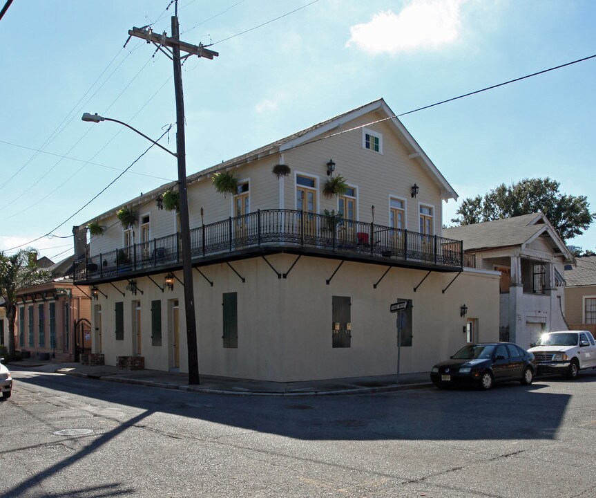 1134-1136 Ursulines Ave in New Orleans, LA - Building Photo